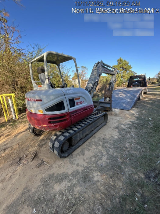 2021 TAKEUCHI TB250-2