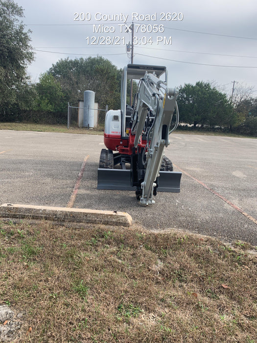 2021 TAKEUCHI TB235-2R