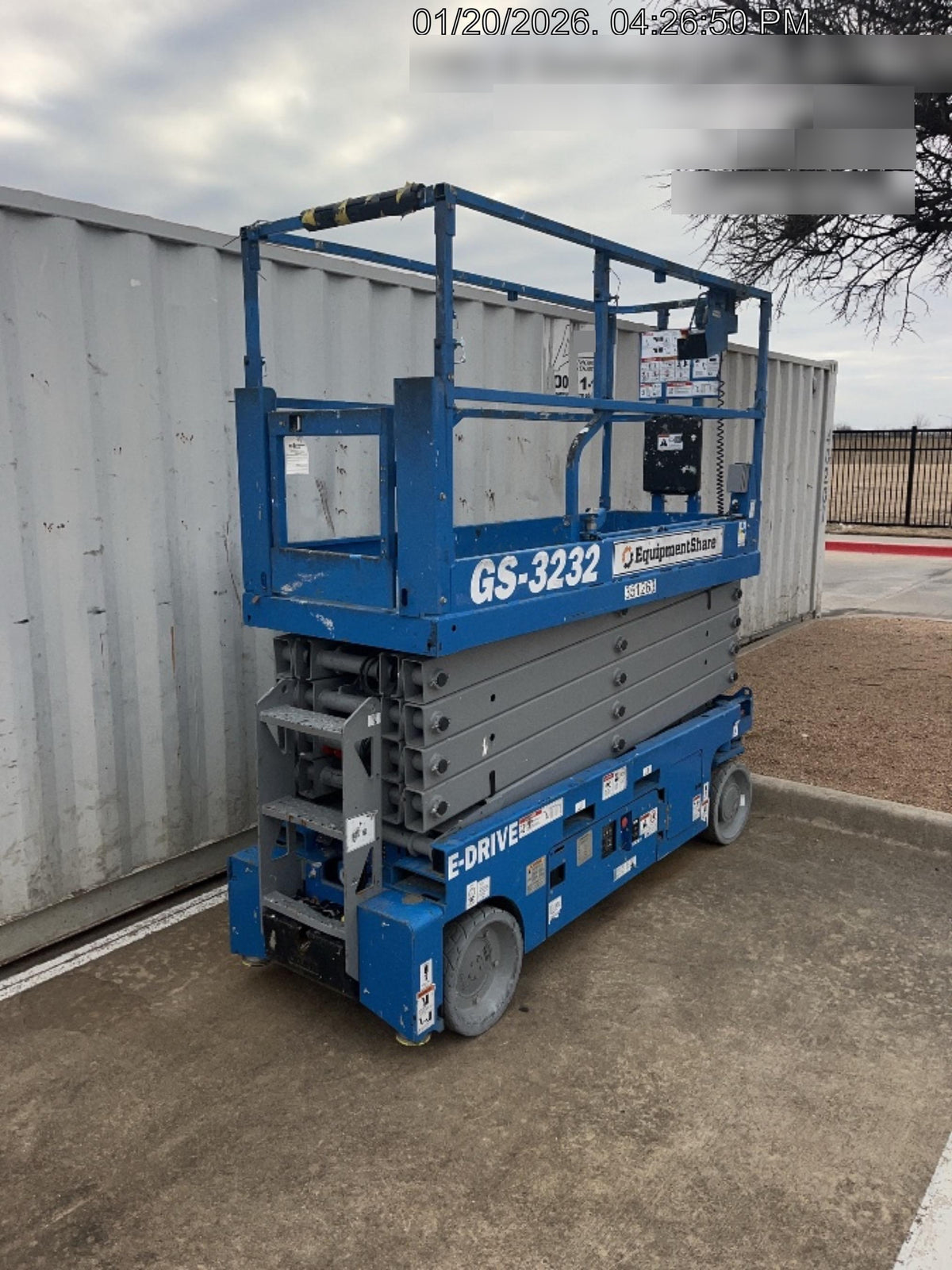 2023 GENIE GS-3232