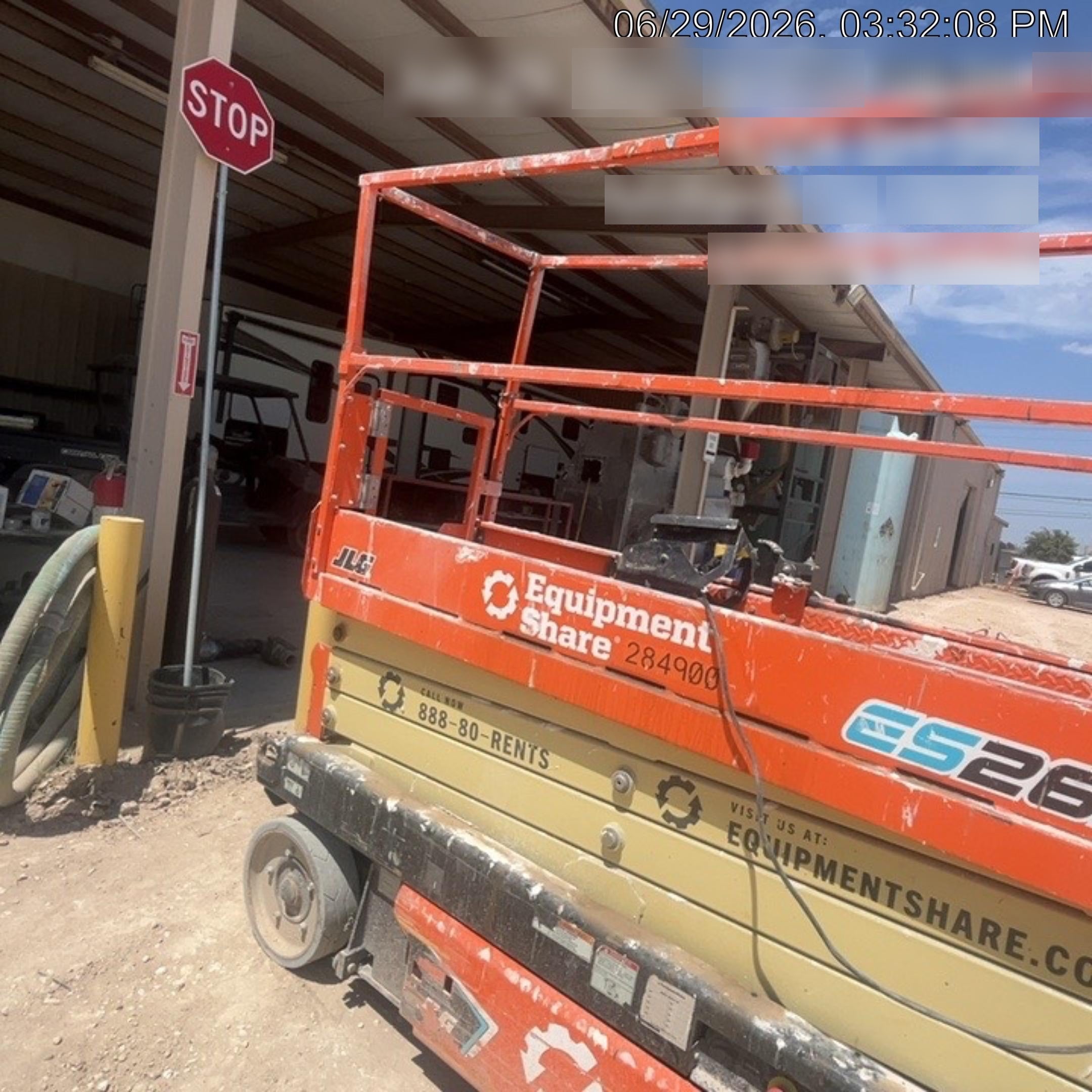 2022 JLG ES2632