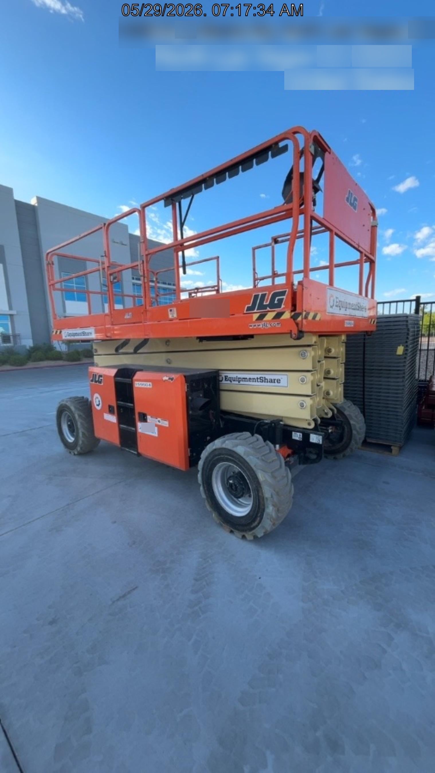 2021 JLG 430LRT