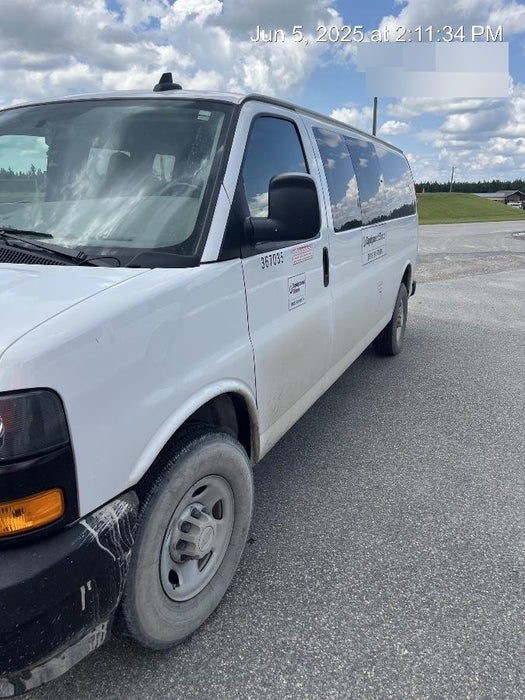 2023 CHEVROLET Express Van - Rental