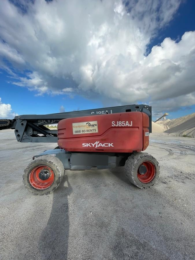 2017 SKYJACK SJ85 AJ