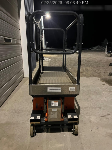 2023 JLG 1030P