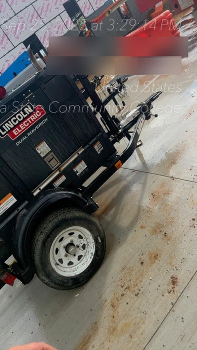 2021 Lincoln Electric Dual Maverick 200/200X Ready Pak 3 (includes trailer, cable rack, fender light kit)