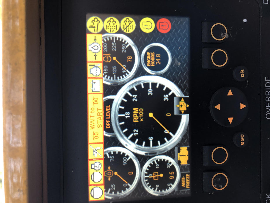 2020 Vermeer VX50-500 49Hp Kubota Diesel - 500 Gal Debris Tank - 1,025 CFM Vacuum Pump, Strong Arm, x2 205 Gal Water Tanks