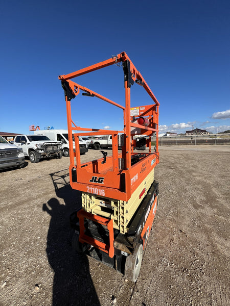 2022 JLG ES1932