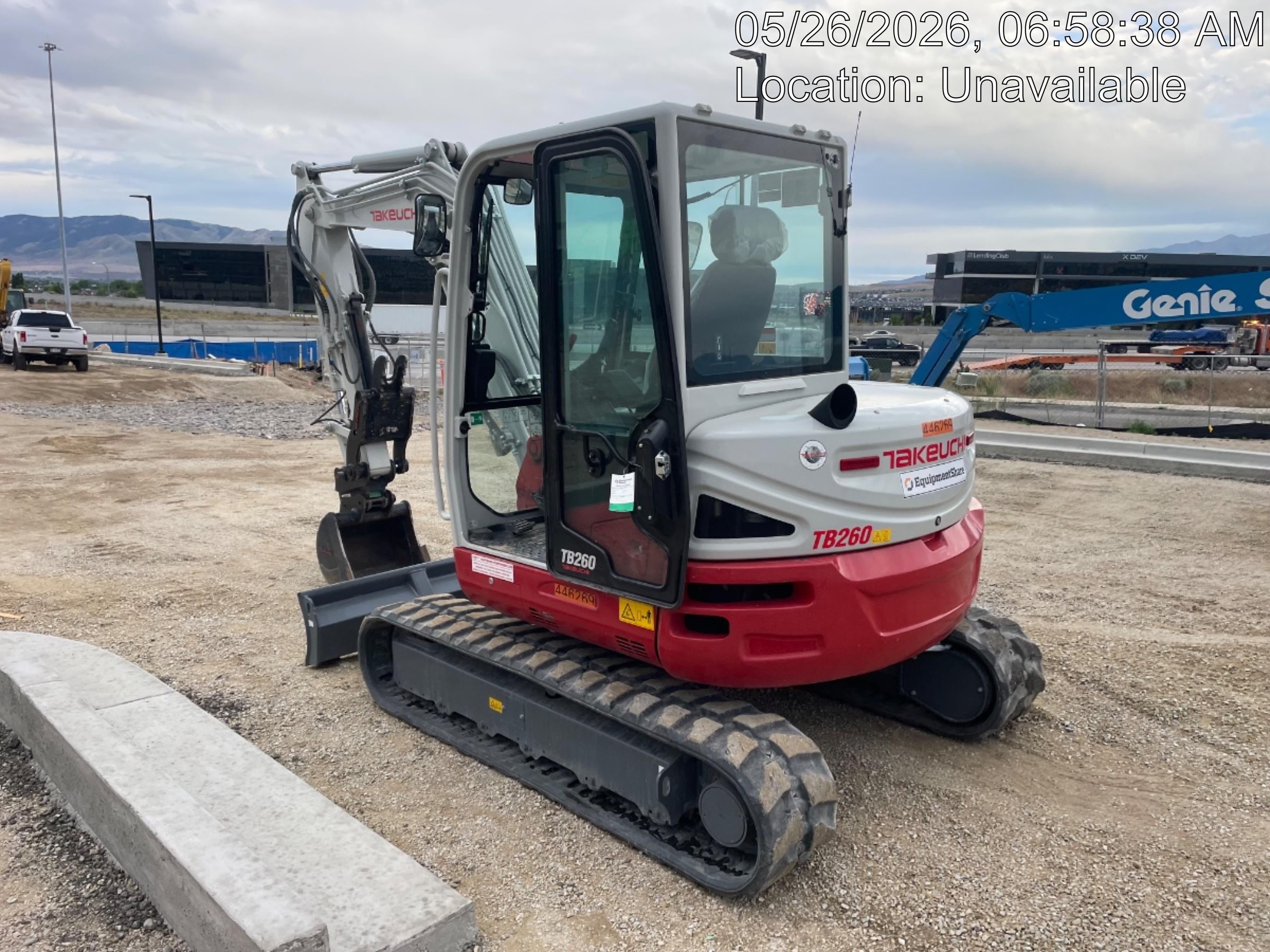 2024 TAKEUCHI TB260-CR