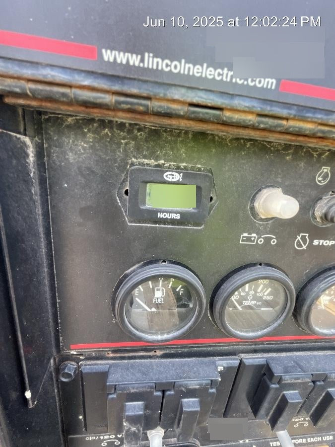 2021 Lincoln Electric Vantage 322 Vantage 322 Ready Pak 3 w/ Decals, ORANGE (includes trailer, cable rack, fender light kit) NO Telematics