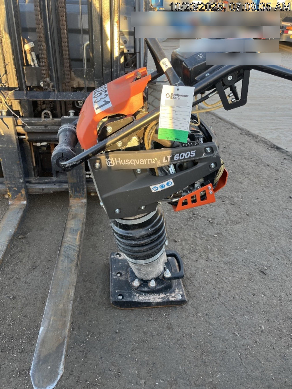 2025 HUSQVARNA LT6005