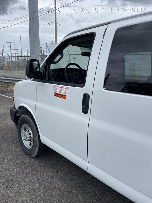 2023 CHEVROLET Express Van - Rental
