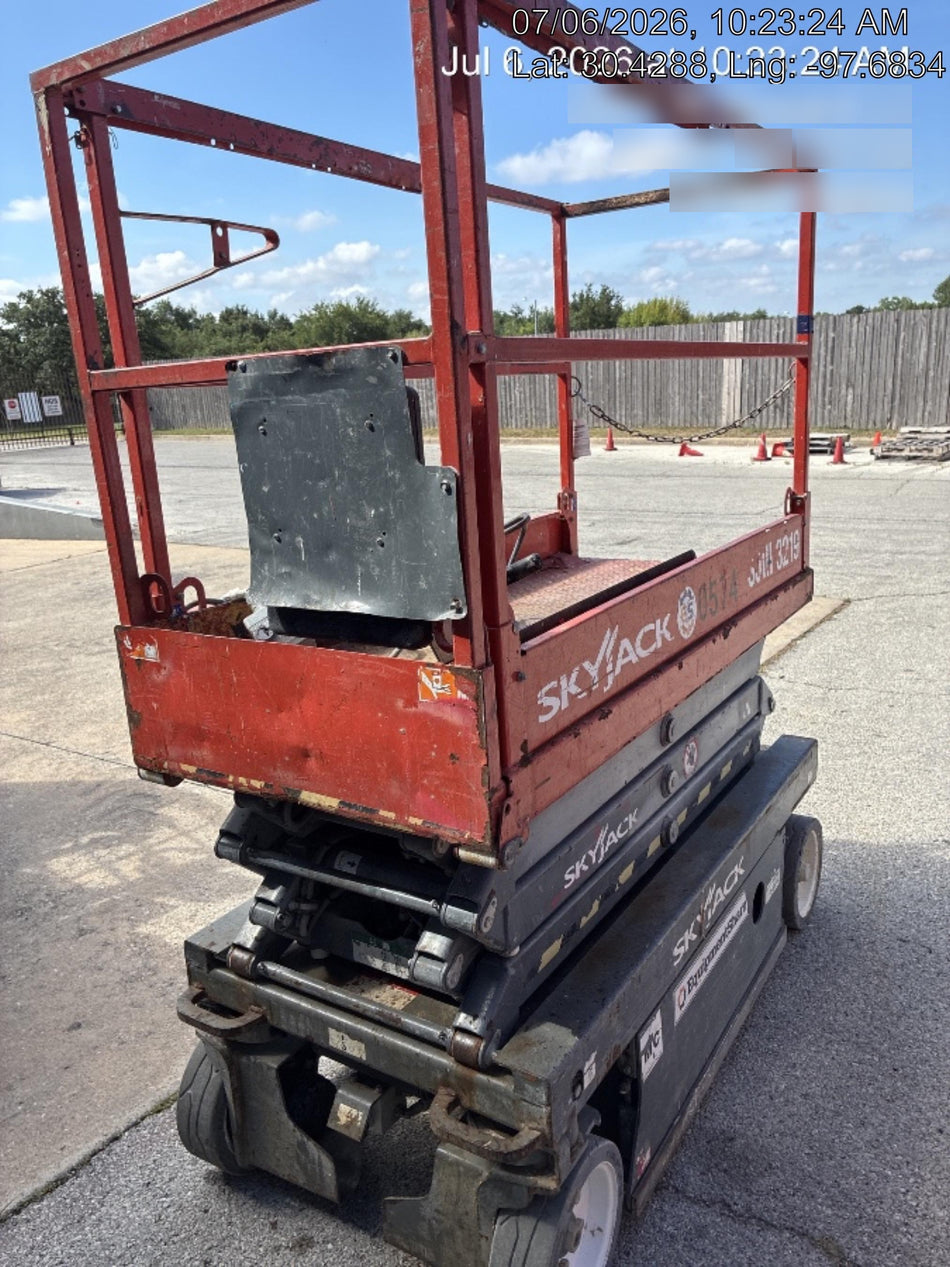 2015 Skyjack SJIII-3219 19' Scissor Lift