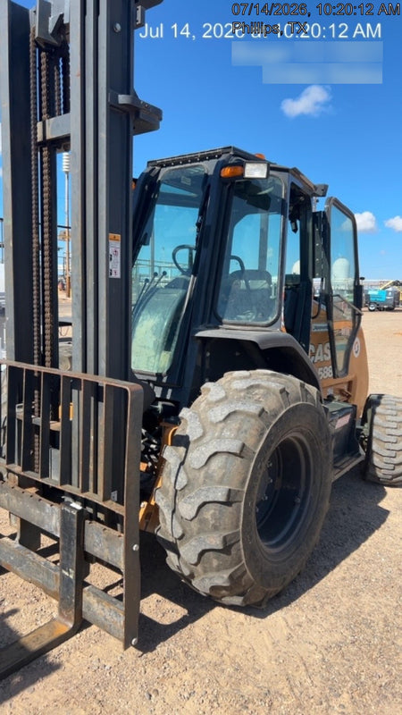 2021 CASE 588H