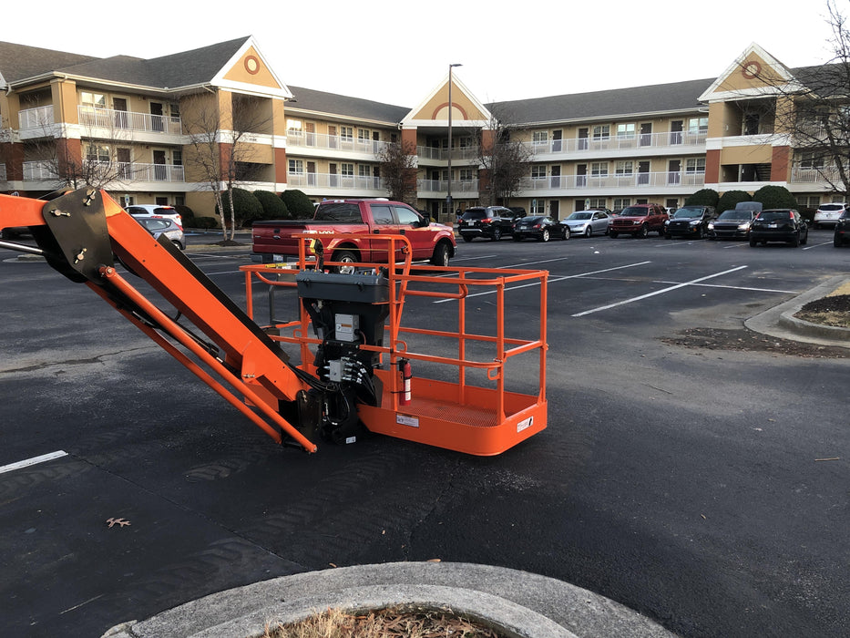 2019 JLG 600AJ