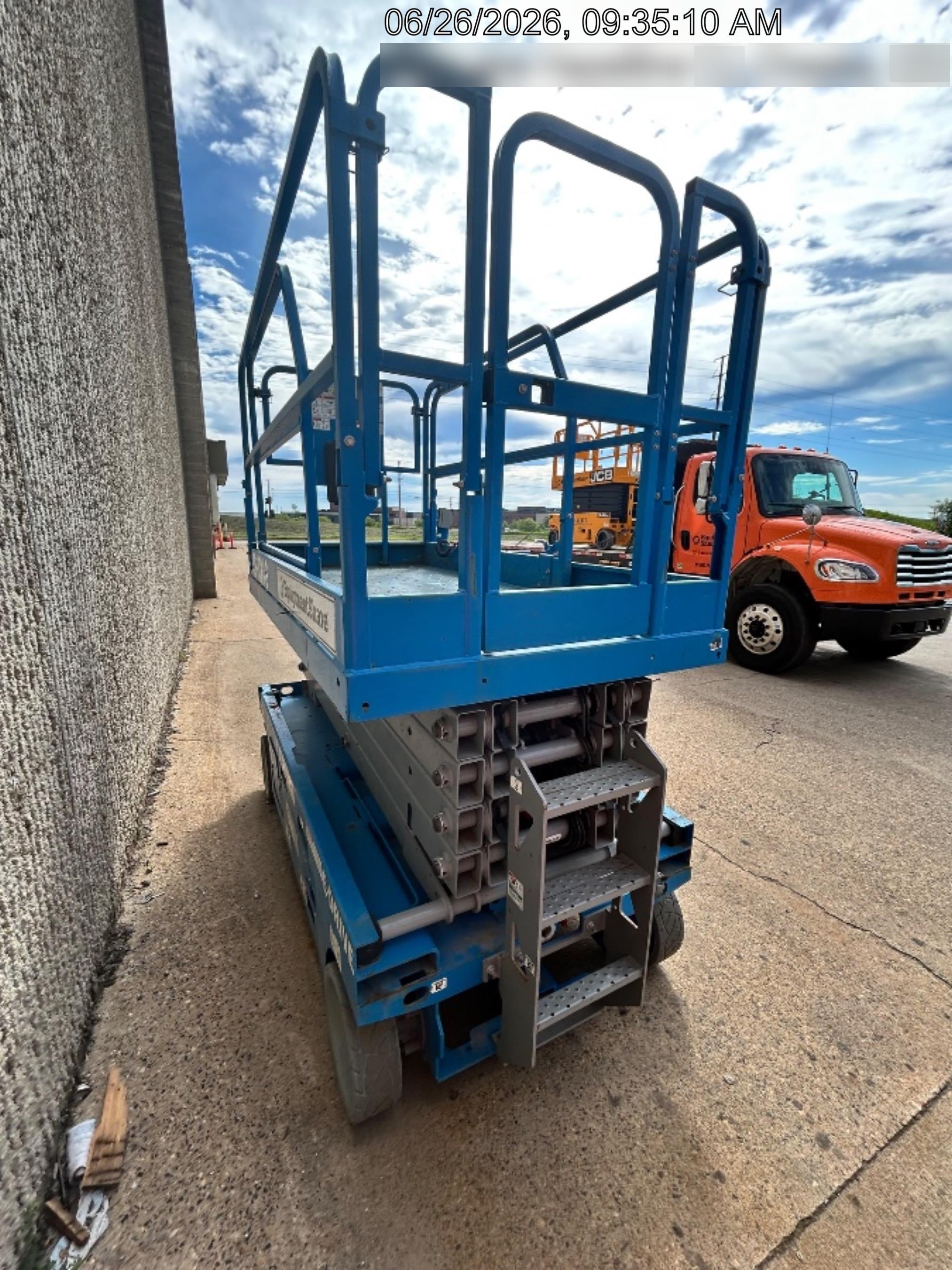2022 GENIE GS-3246