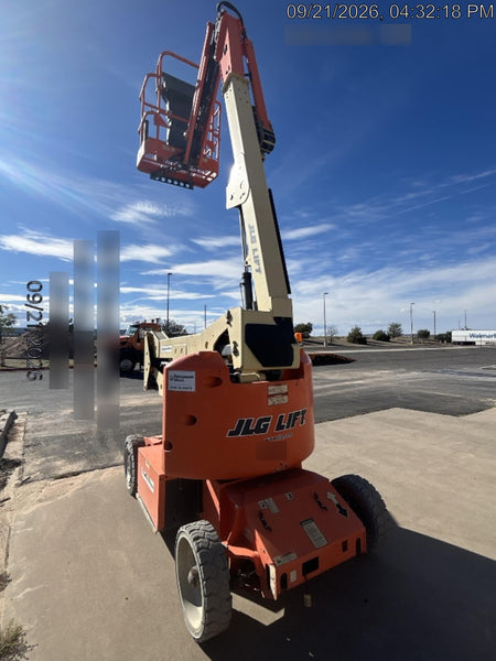 2019 JLG E400AJPN