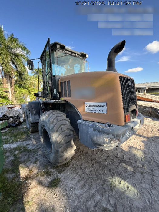 2018 Case 721G CLOSED CAB, JRB 416 STYLE HYD COUPLER