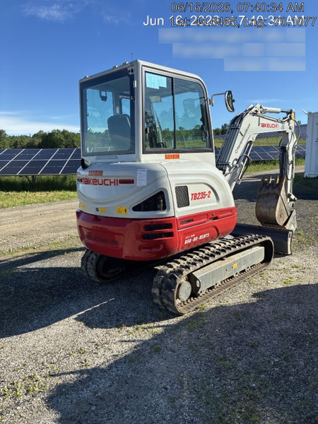2025 TAKEUCHI TB235-2CR