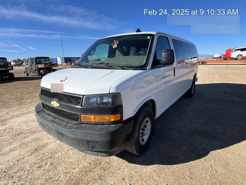 2023 CHEVROLET Express Van - Rental