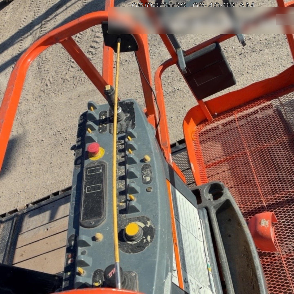 2023 JLG 660SJ