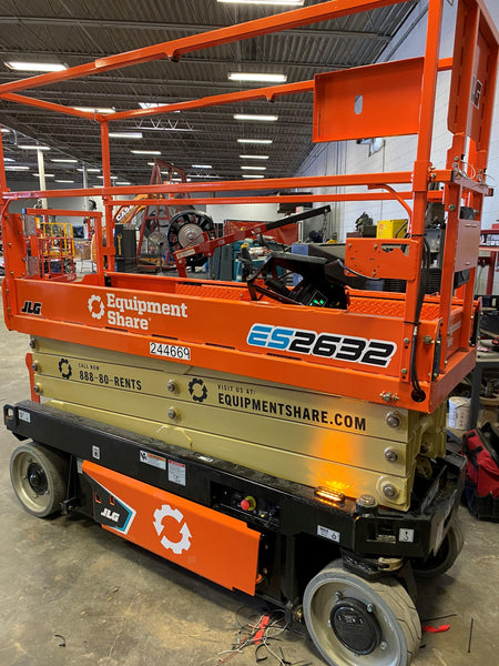2022 JLG ES2632