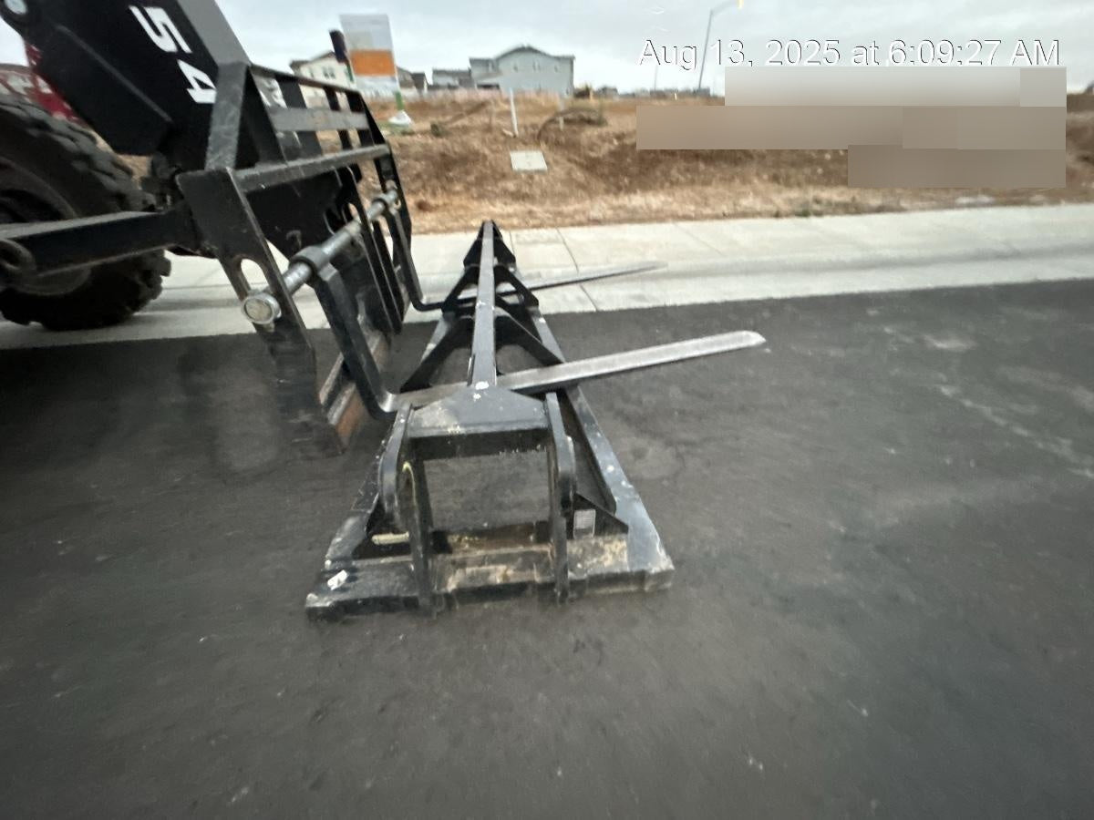 2024 JLG 1001275853
