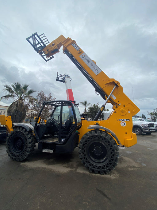 2023 JCB 510-56