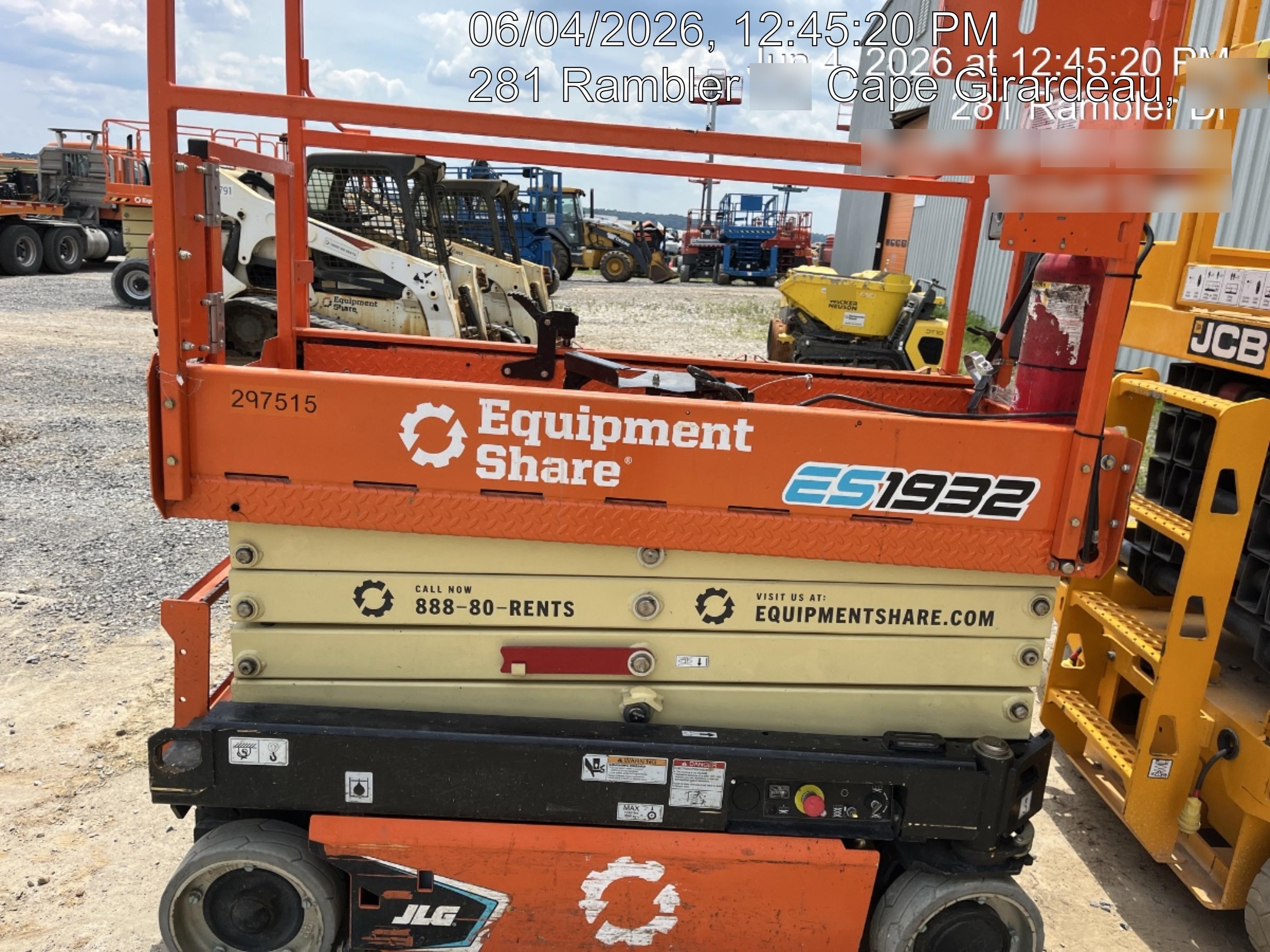 2023 JLG ES1932