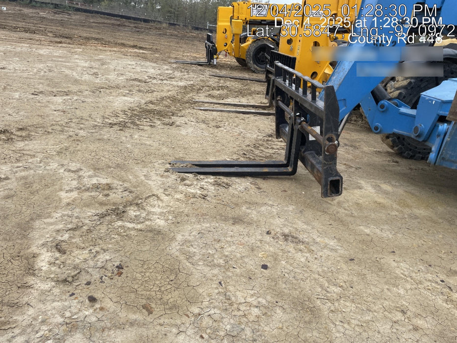 2017 Genie GTH-1056 Genie GTH1056, Solid Tires, 60" carriage, Open ROPS