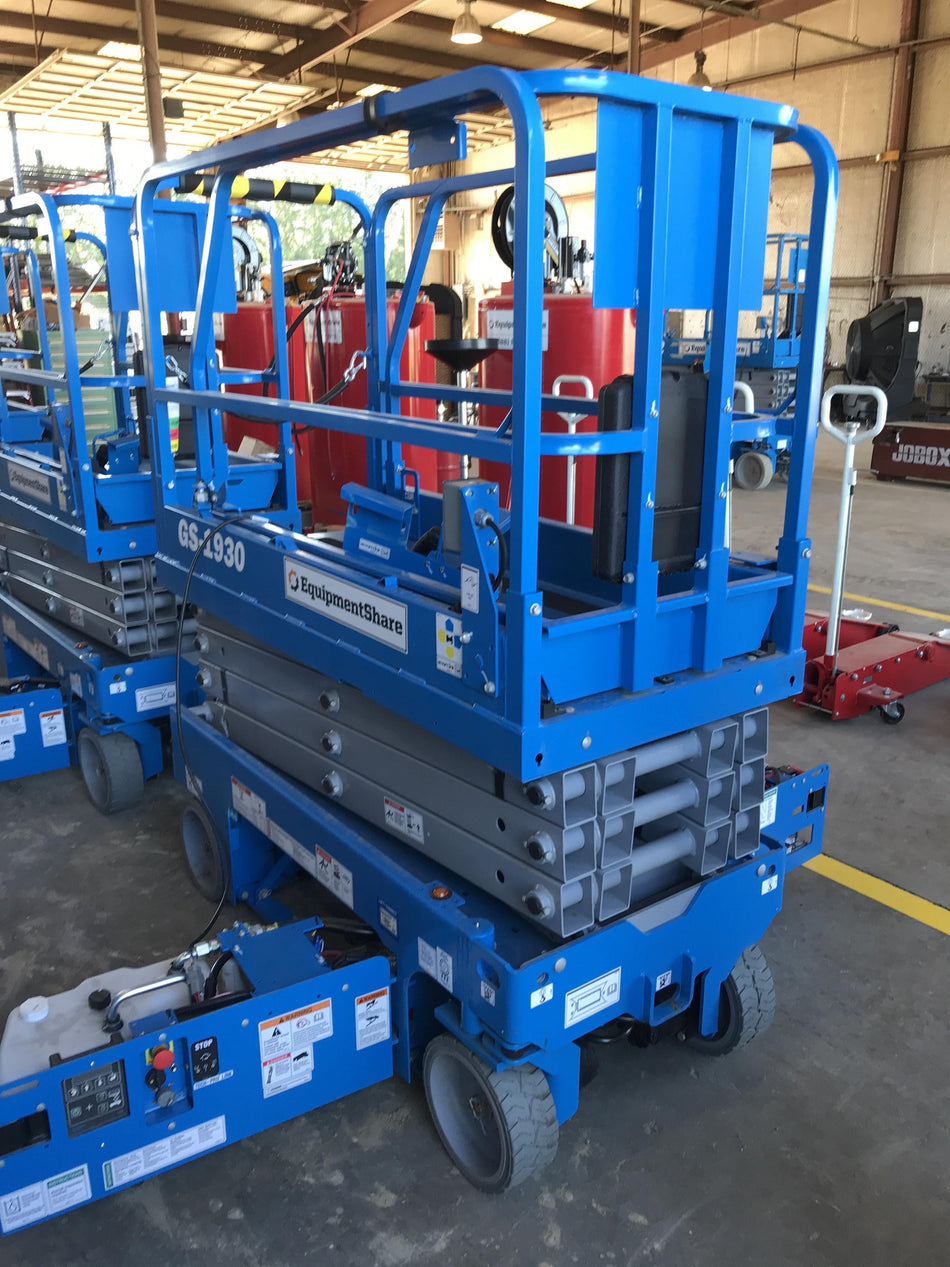2020 Genie GS-1930 Fixed rails with chain entry gate - Pre A92.20
