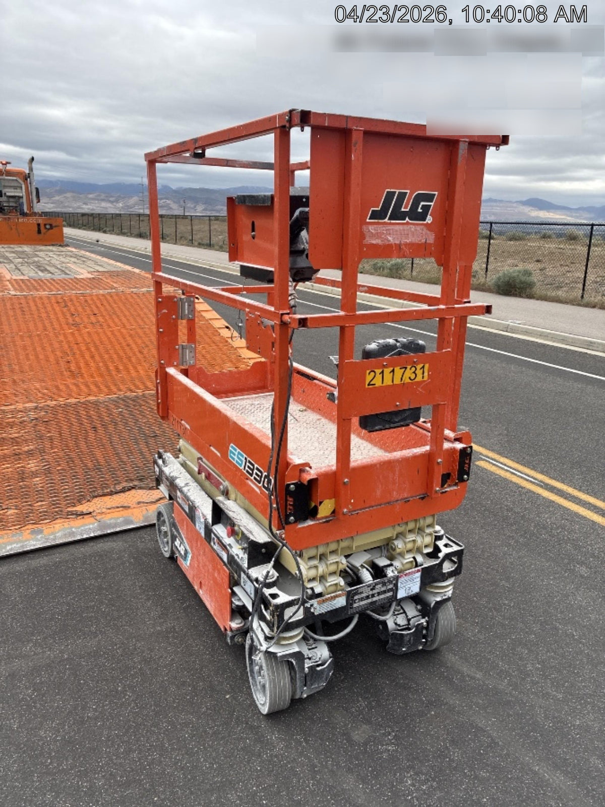 2022 JLG ES1330L