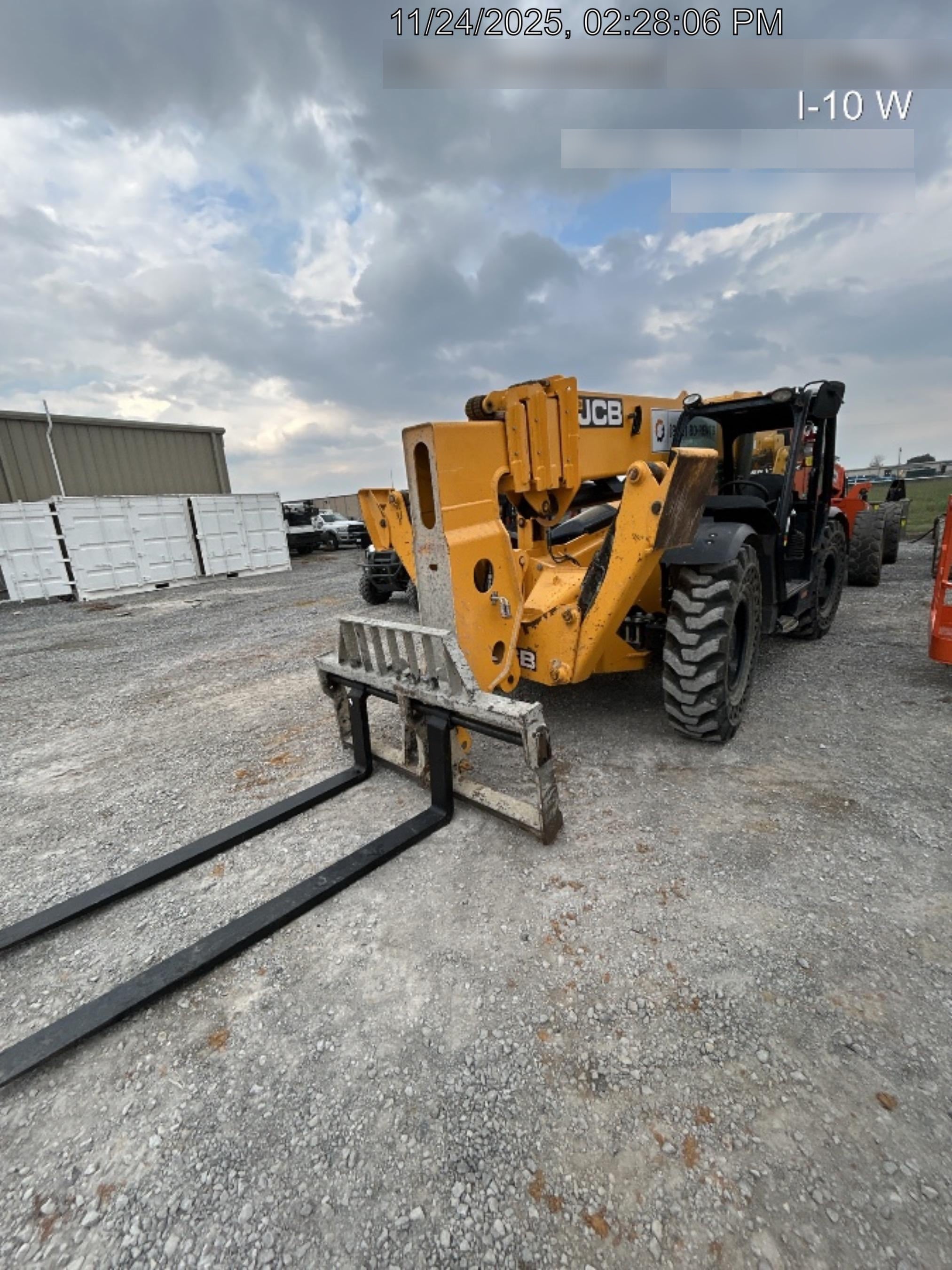 2023 JCB 510-56