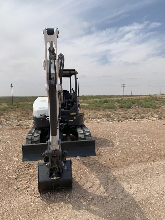 2022 BOBCAT E50