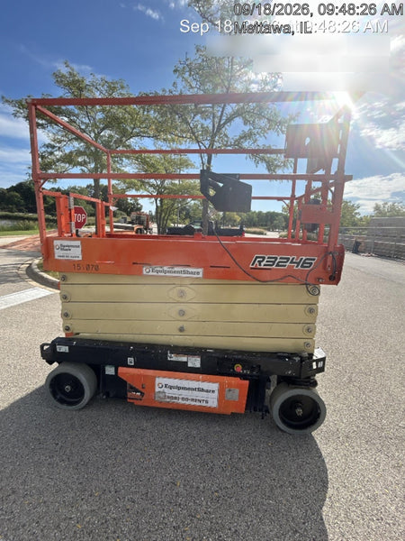 2021 JLG R3246