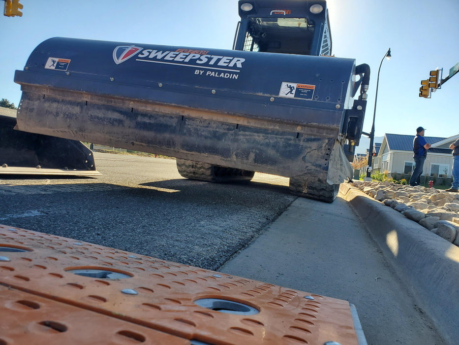 2020 PALADIN Sweepster SB72