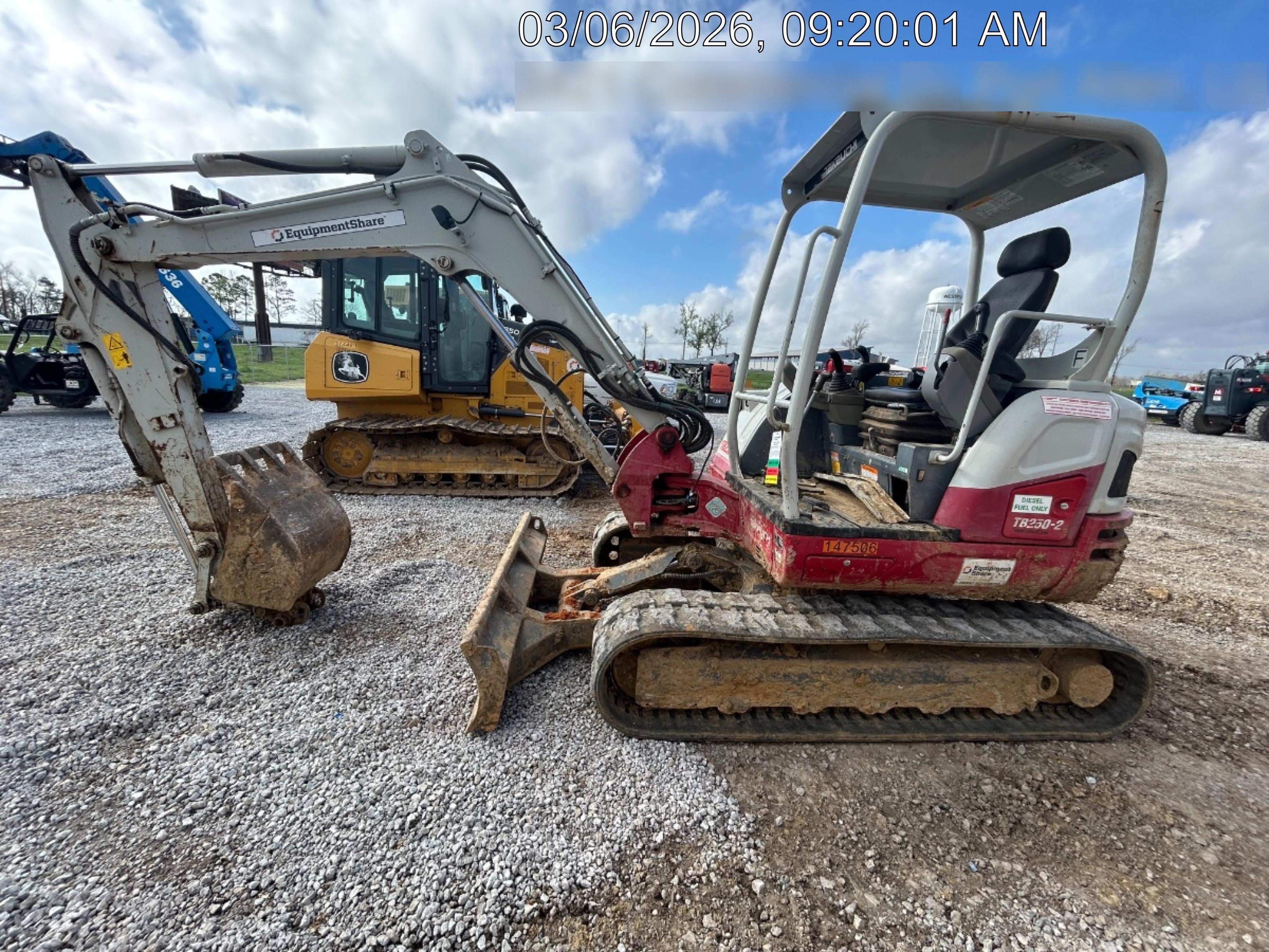 2021 TAKEUCHI TB250-2