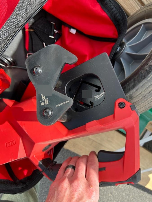 2024 MILWAUKEE 2933-21