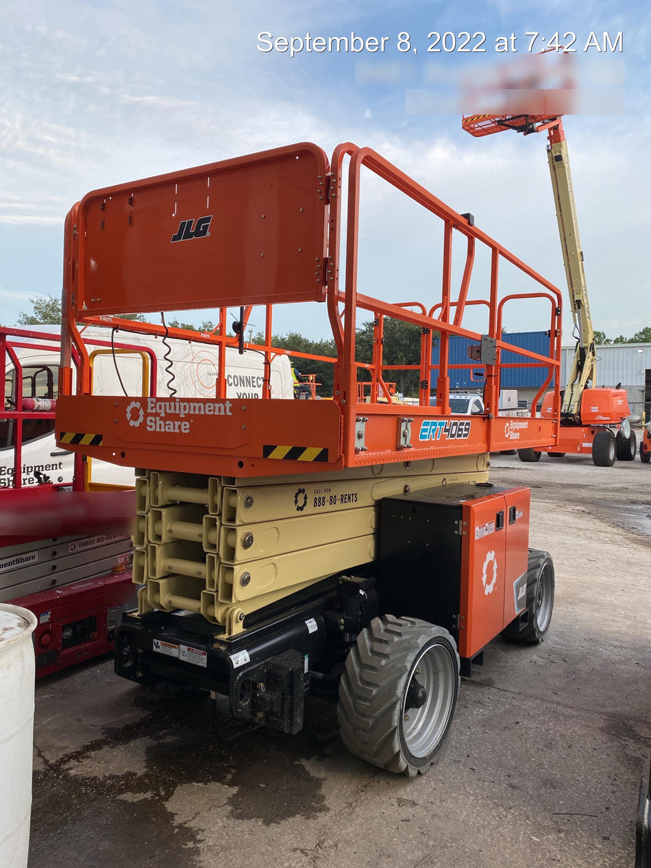 2022 JLG ERT4069