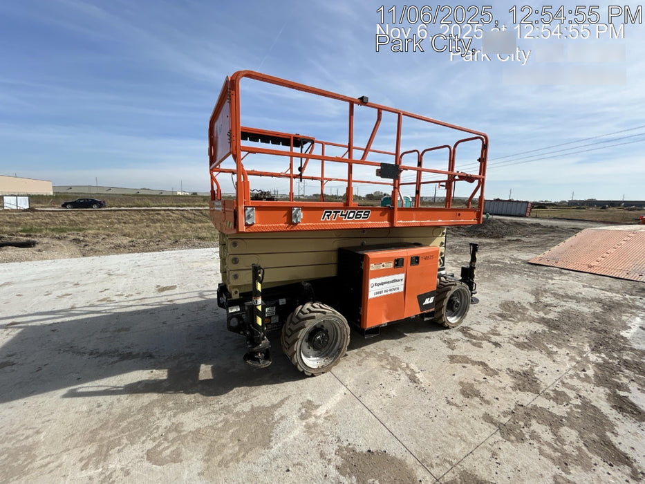 2021 JLG RT4069