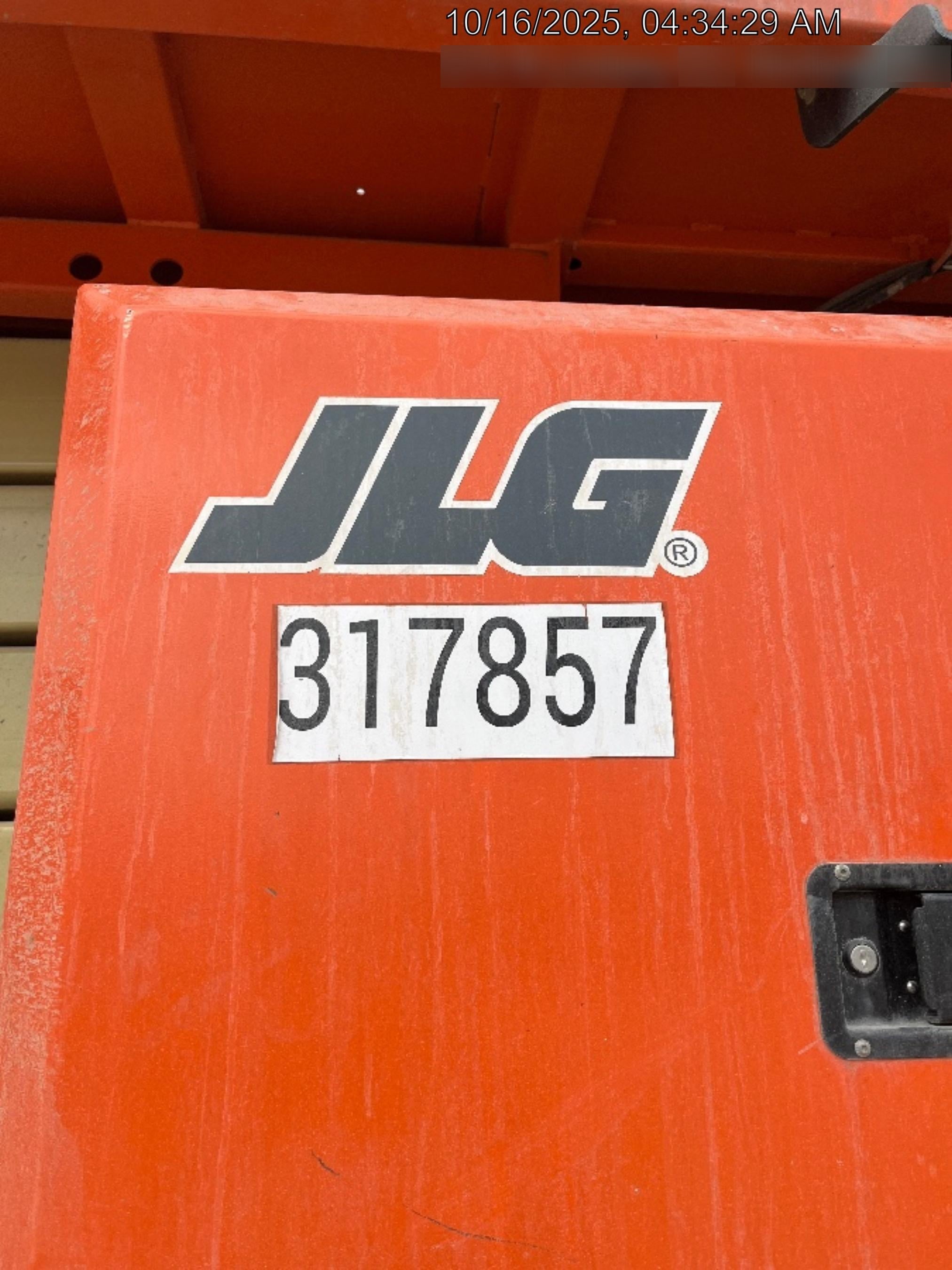 2023 JLG RT4394