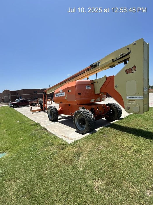 2019 JLG 800AJ