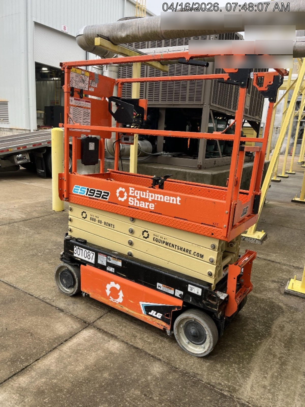 2023 JLG ES1932