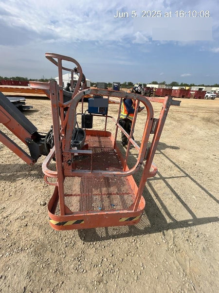 2020 JLG 660SJ