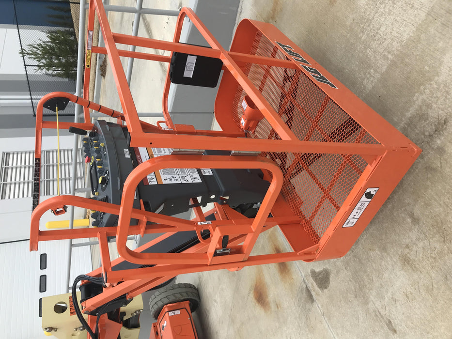 2019 JLG E450AJ
