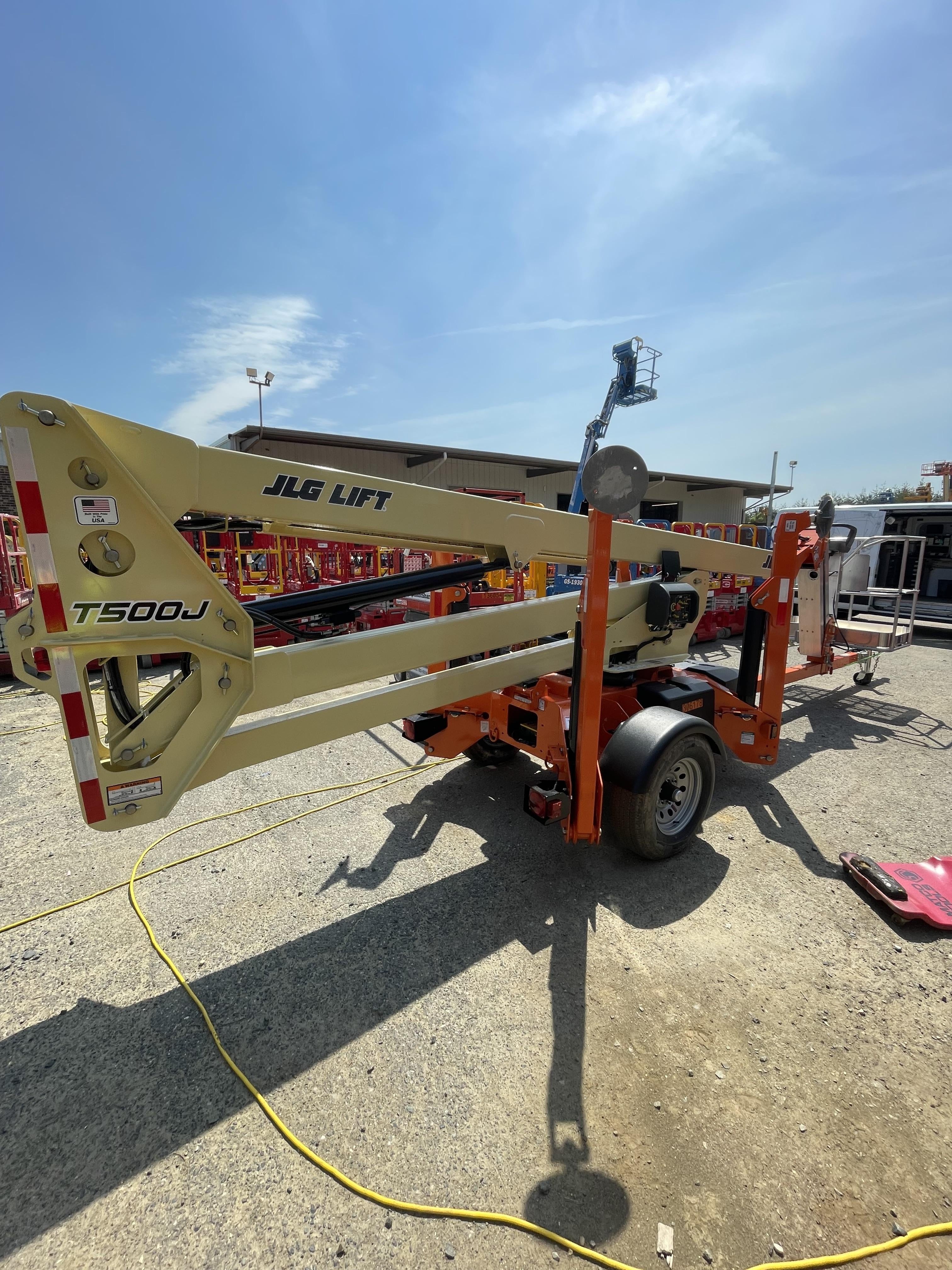2023 JLG T500J