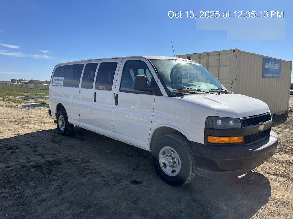 2023 CHEVROLET Express Van - Rental