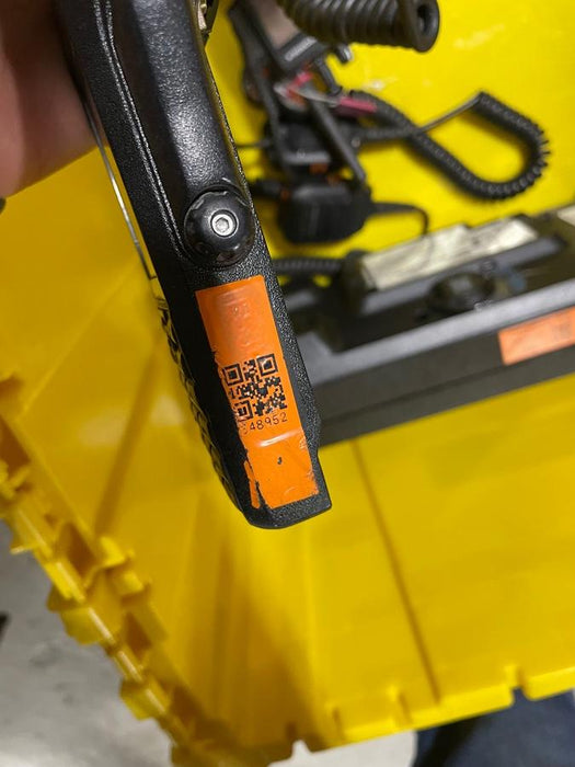 2023 MOTOROLA R7 DISPLAY