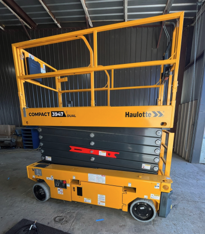 2023 Vac-Tron LP573XDT T4 Koehler Diesel Engine, 500 Gallon Debris Tank, x2 100 Gallon Water Tanks