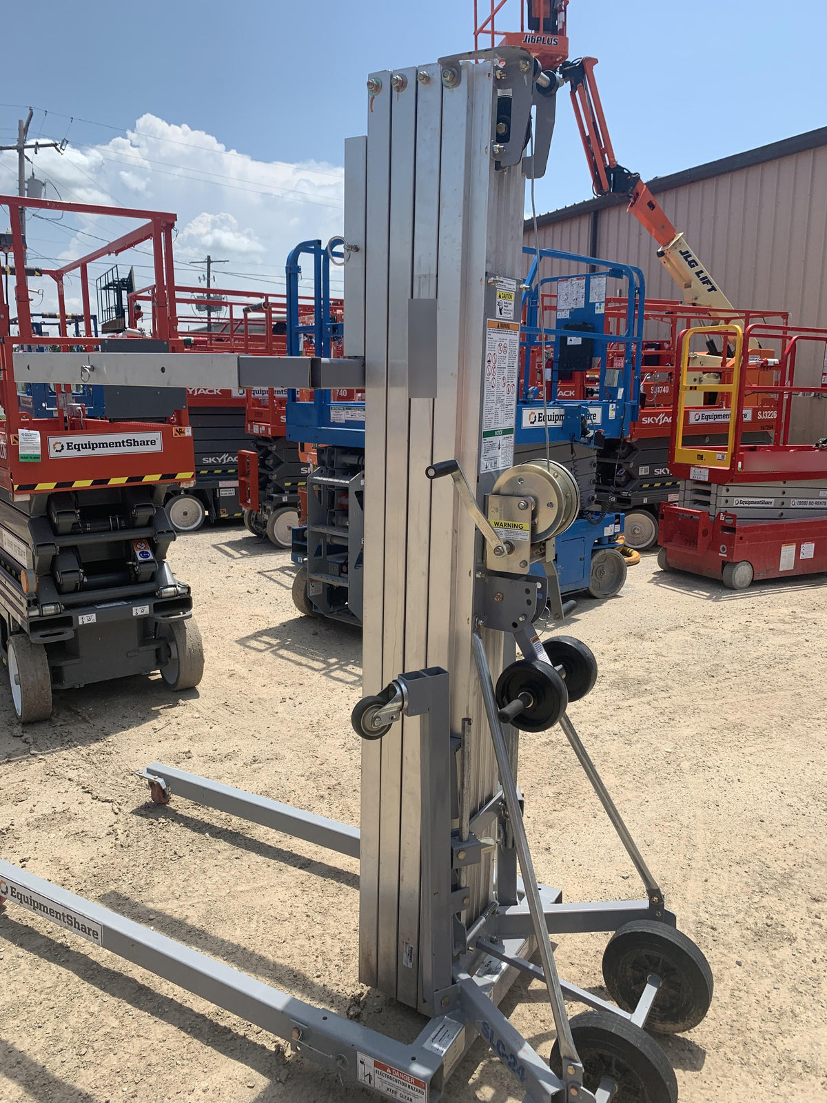2019 GENIE SLC-24