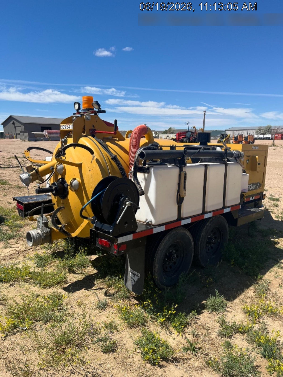 2022 Vac-Tron LP573XDT T4 Koehler Diesel Engine, 500 Gallon Debris Tank, x2 100 Gallon Water Tanks